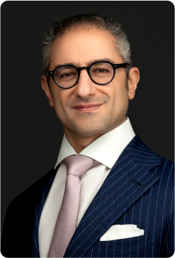 Dr. Amir Dorafshar